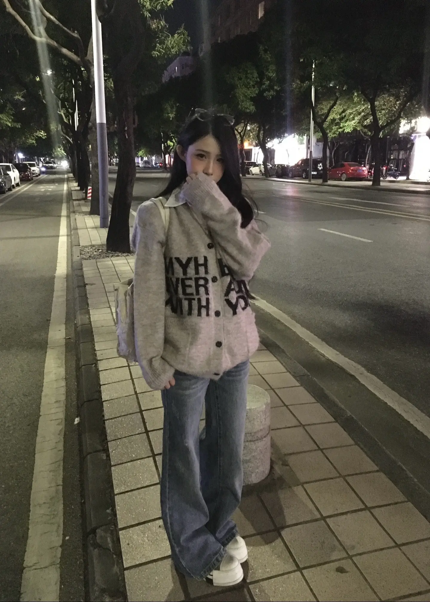 天好冷 把烟扔了和我牵手吧