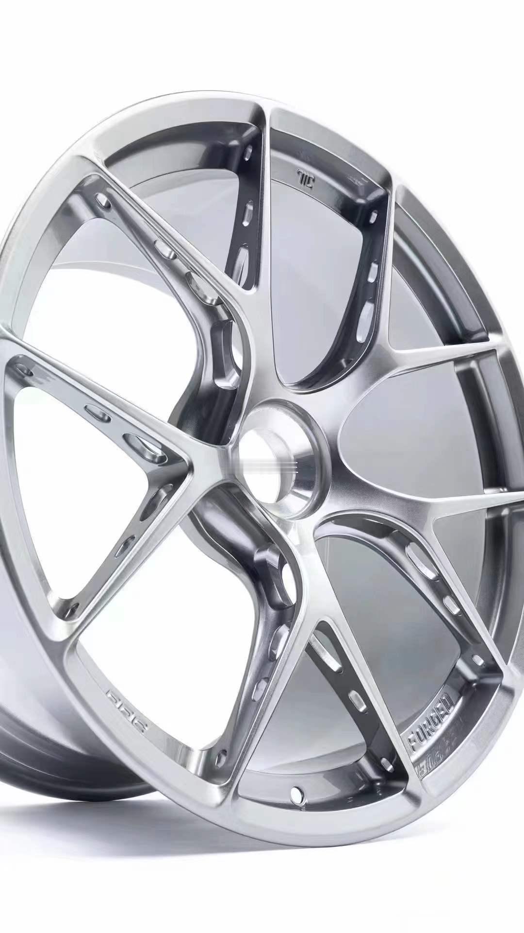新款日本BBS FI-R  FIR EVO，FIR的超级进化版，只提供两款数据，