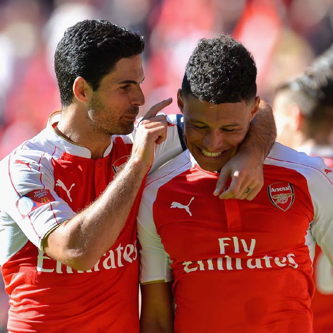 每日邮报Isaan Khan消息，张伯伦近期一直在阿森纳俱乐部进修欧足联B级教练