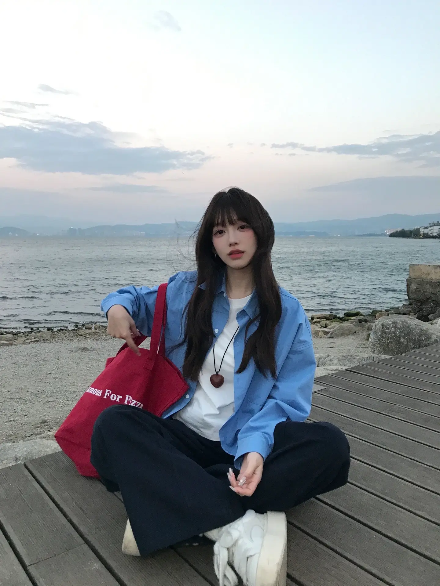 阴天的海怎么更好看。