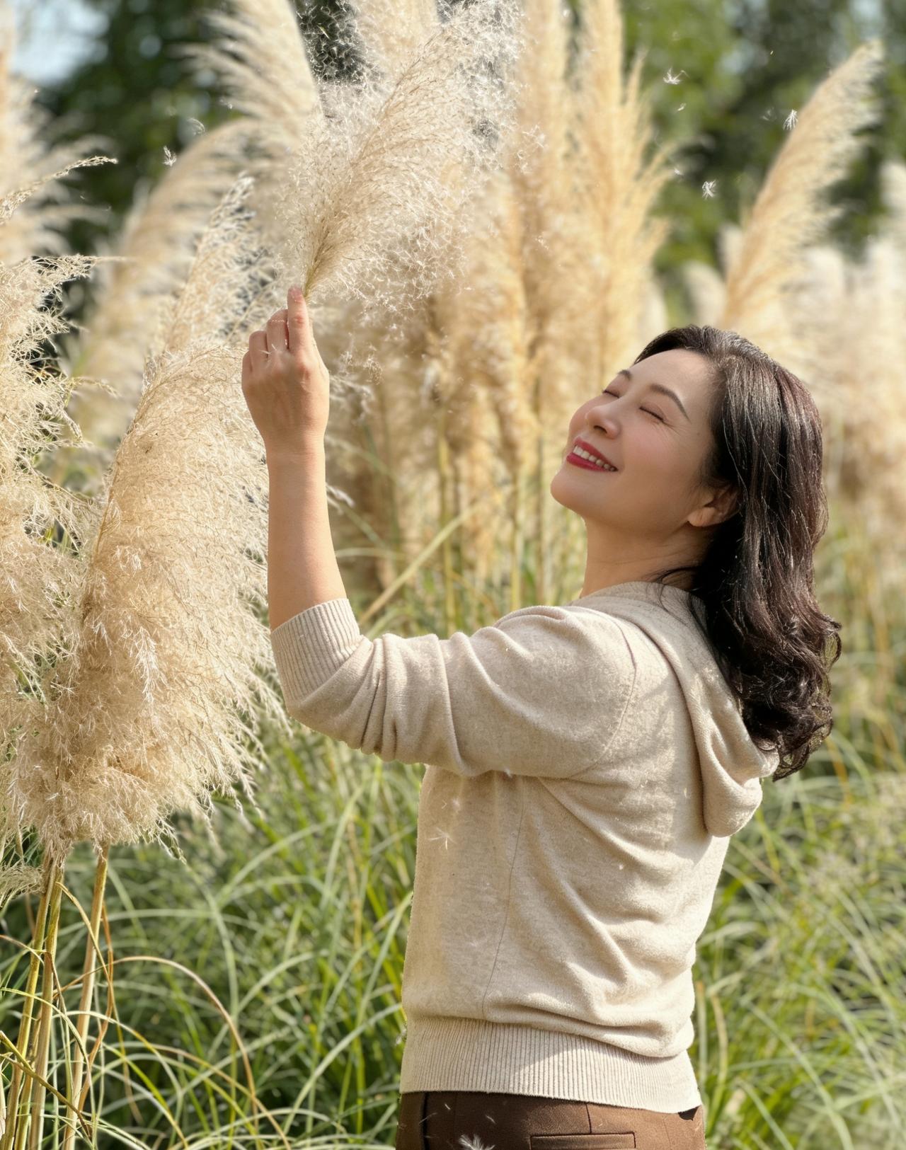 什么叫有韵味的女人韵味就是她的一举一动都能撩拨你X神经，正如曹贼所言：夫人愿随寡