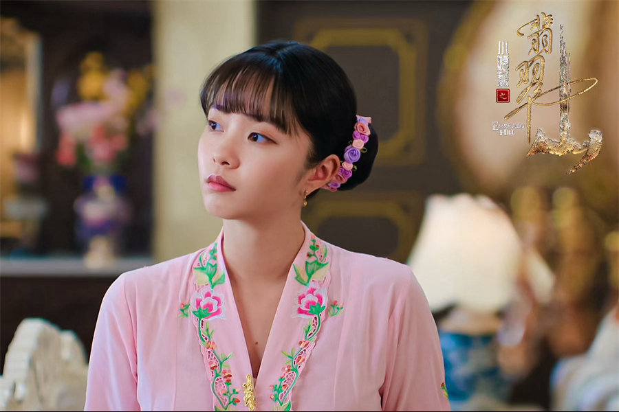黄暄婷诠释反派破碎感 很少对一个反派有这么复杂的情感，黄暄婷演绎的安娜实在让人又
