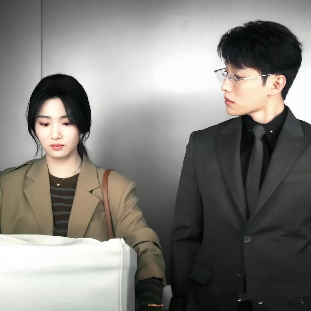 发现一个有意思的事，
只要是代旭演的剧，
不管女主是谁，和他搭不搭，
他演这部剧