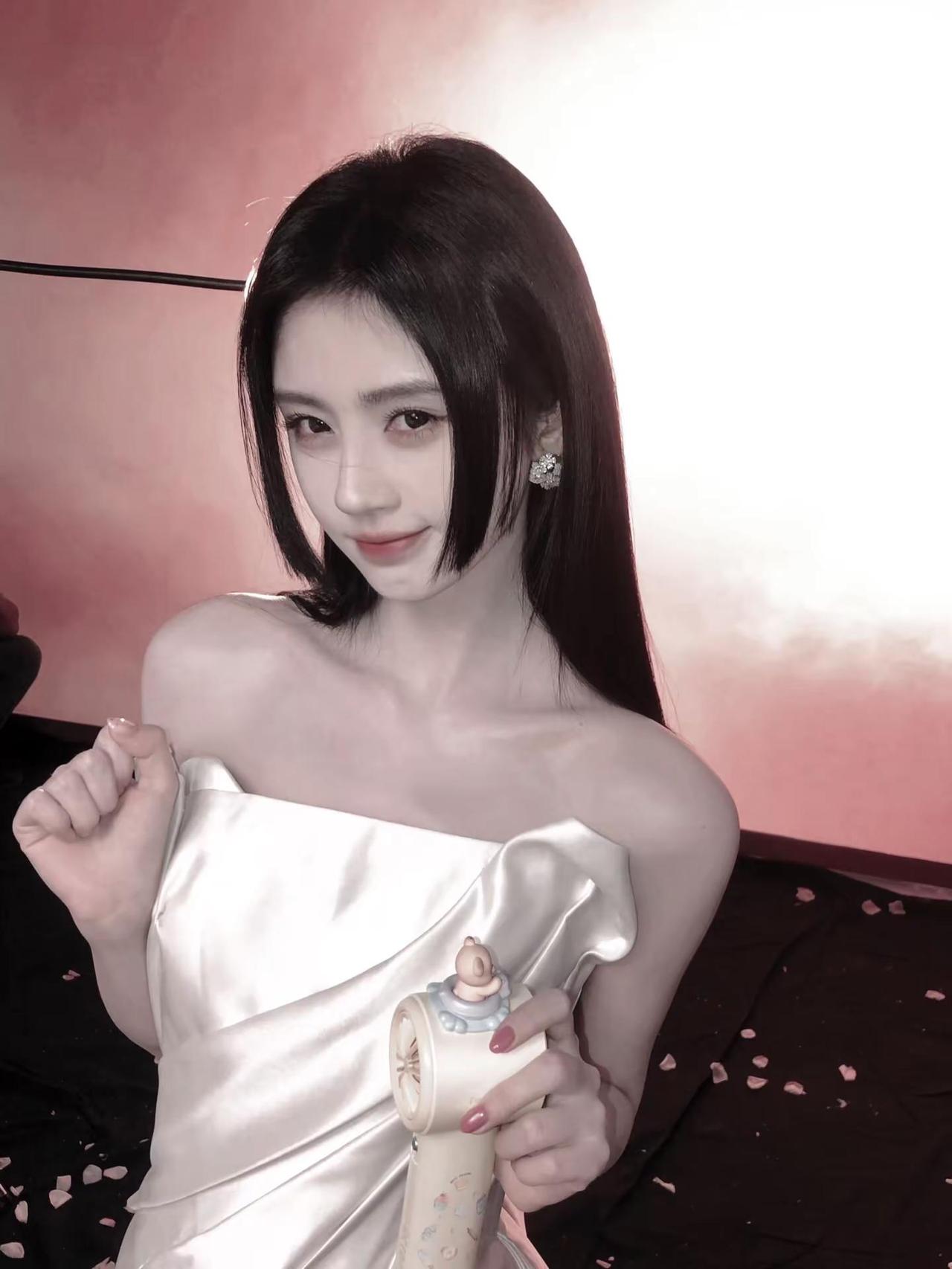 文案好难想 想婧祎！！鞠婧祎 阿黛 露芜衣 苏绿夏