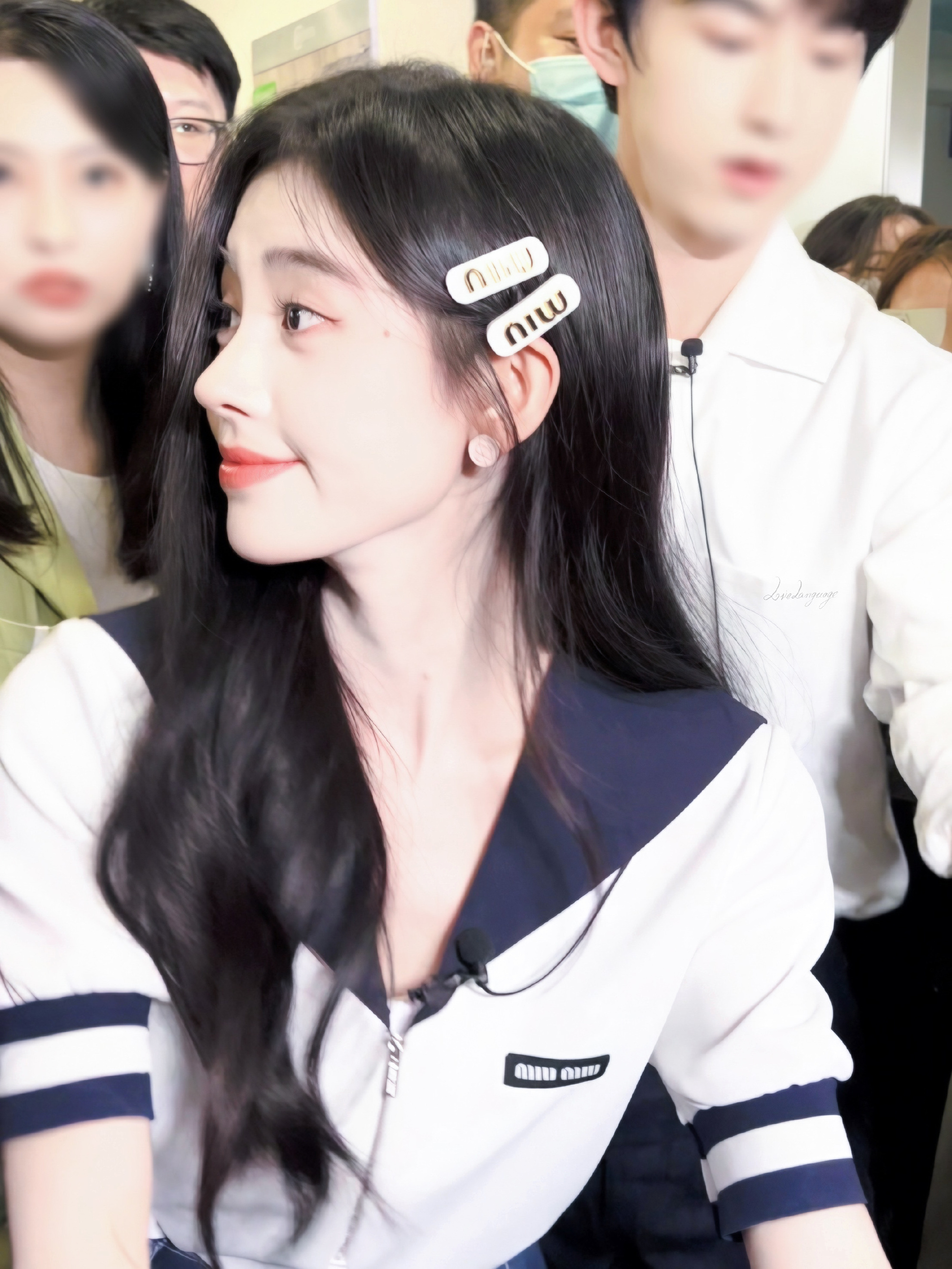 jjy鞠婧祎来战jjy鞠婧祎阿黛“有人要她身败名裂，我偏要她扶摇直上。”