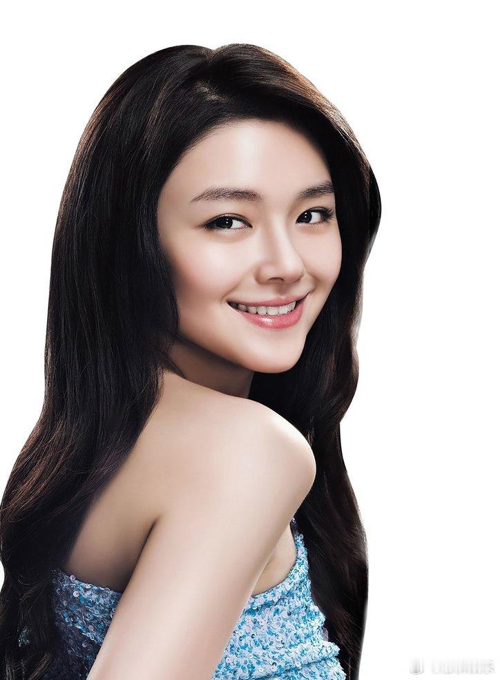 大S温泉泡汤成病情恶化的关键原因韩媒披露，大S感染甲流后高烧泡汤，高温扩张血管、