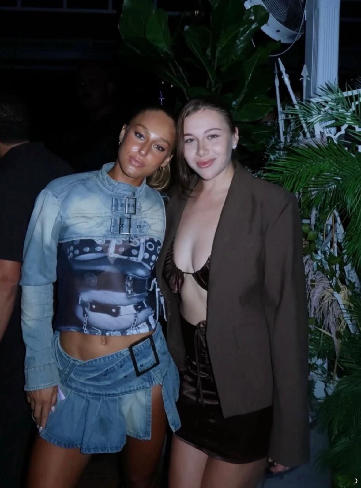 阿尼西莫娃太火辣啦🔥Amanda分享自己这几天的艺术生活！这三天是巴塞尔艺术展