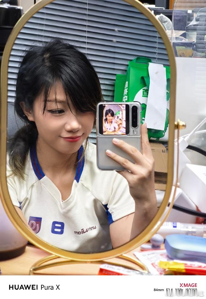 折叠屏iPhone外观实锤 设计上和purax的区别是啥