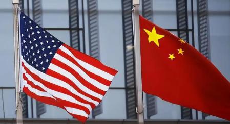 我们必须做好全面脱钩的准备。也不仅仅是中国要与美国脱钩，美国也在时刻准备着与中国