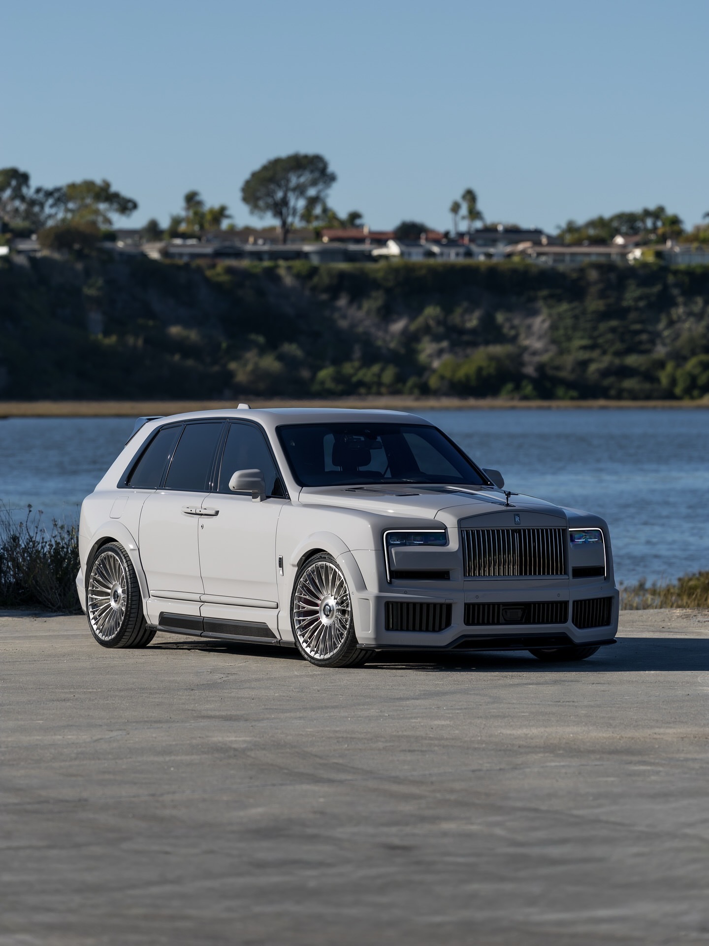 Car时尚  Series 2 cullinan宽体改装..劳斯莱斯库里南汽车改