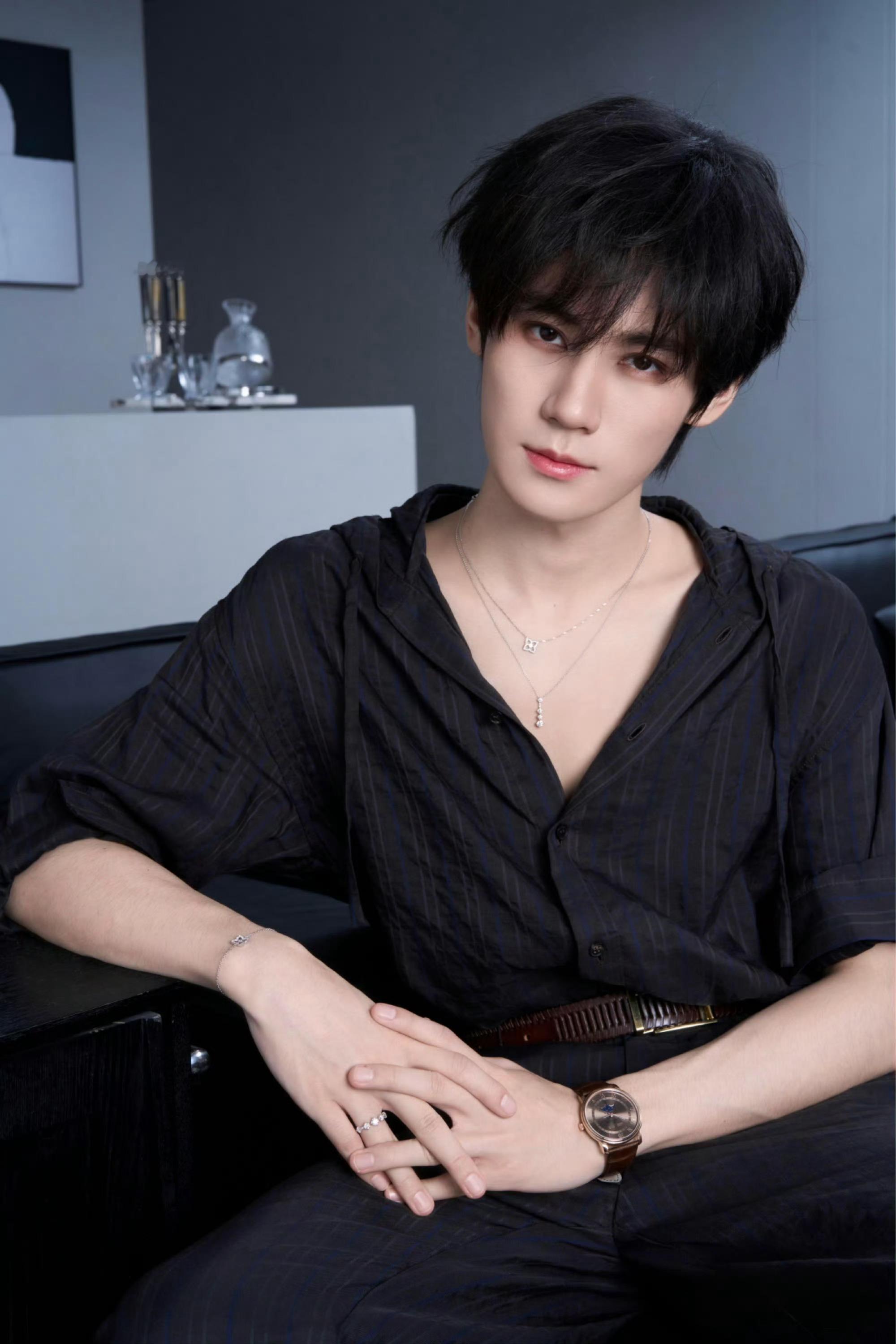 张真源真被叫daddy又害怕了张真源一时间不知谁占谁便宜热情粉丝总能制造各种让他
