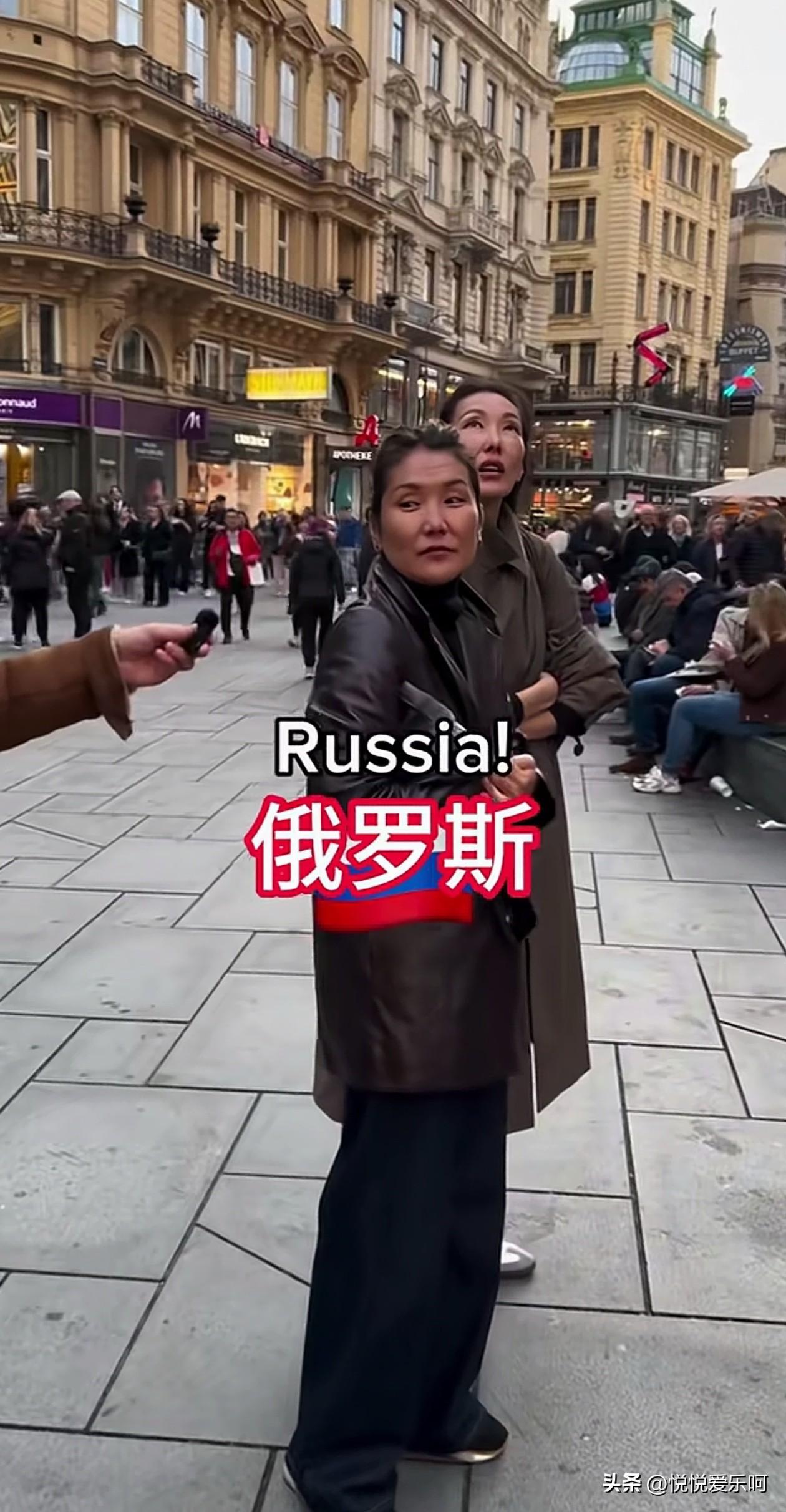 这两位美女长着东方人的面孔，却是俄罗斯人，俄罗斯的伊尔库茨克，采访者用俄语和她们