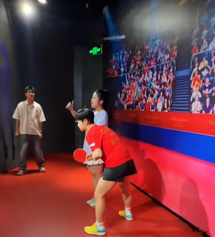 孙颖莎X上海杜莎夫人蜡像馆 蜡像揭幕🏓 