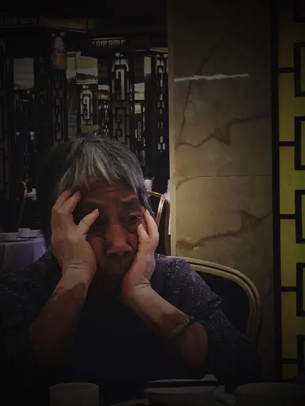 遥寄思念，缅怀故人。愿姨在另一个世界安好无扰，福佑家人岁岁平安，万事顺遂。
 