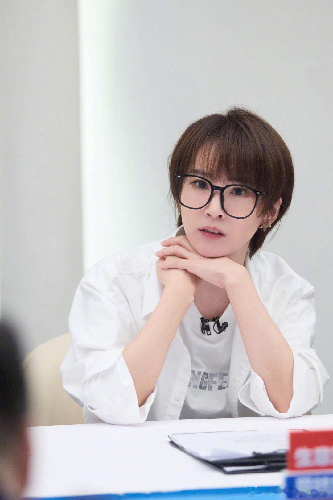 谢楠戏腔乘风2026 浪姐二公《冷夜》小考，谢楠唱的戏腔太让人惊艳了！一点不输官