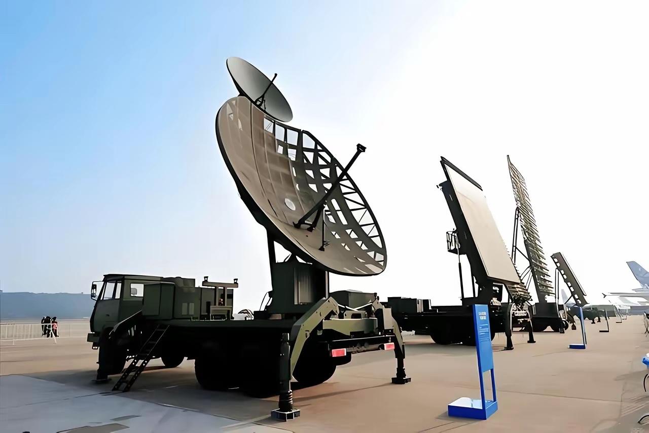 伊朗这一仗，彻底把全世界的目光拽向了中国！大家这才恍然大悟：中国闷头干了30年的