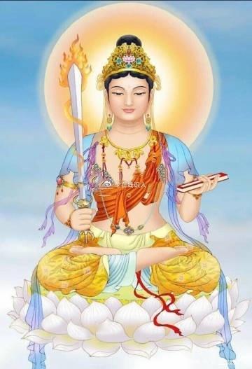 由于你长期行善积德，你的福莲已开，你的贵人和福气都会到来，你会变得很幸运，从此扬