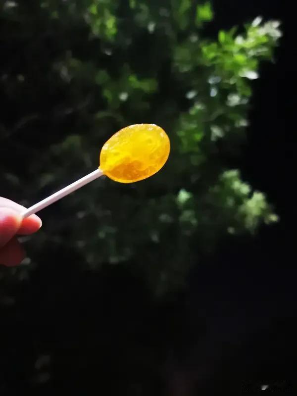 独处，决定了你人生的层次

你有没有发现，现在敢一个人待着的人越来越少了？

排