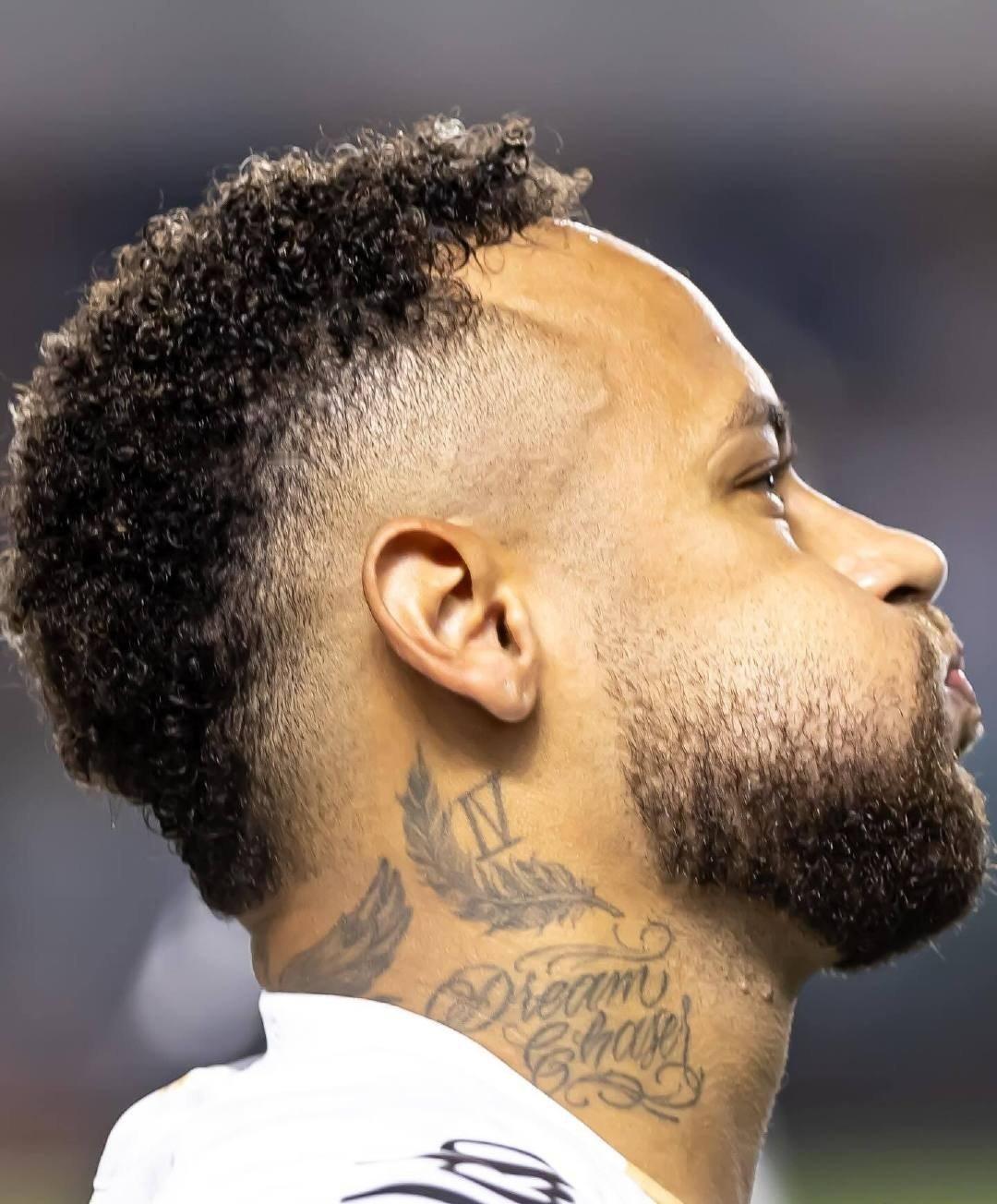 内马尔 小河豚🐡 