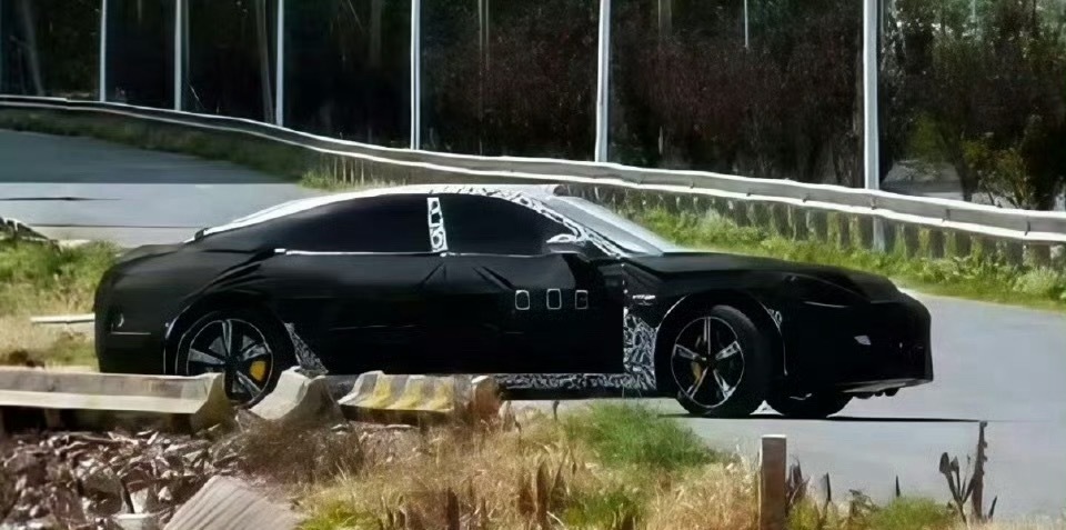 小米三款新车齐曝光全新SU7和YU改款，以及全尺寸的9系旗舰SUV小米近期受舆论