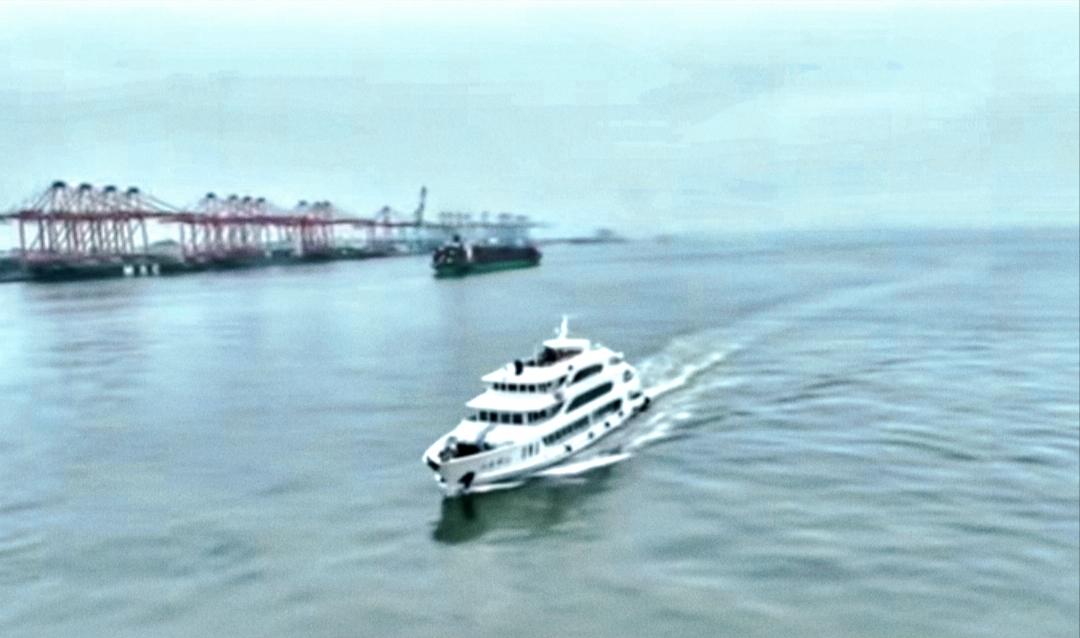 有称平陆运河钦州水上服务区至龙门跨海大桥全程51公里。也就是北港邮轮所游览上下地