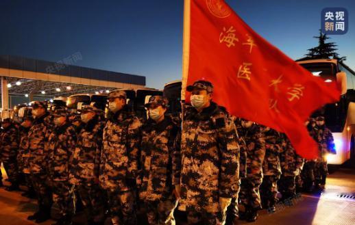 中国为何耐住性子不动手？不是不敢，是没人能兜底！军援可以不要，但每年几万亿美元的