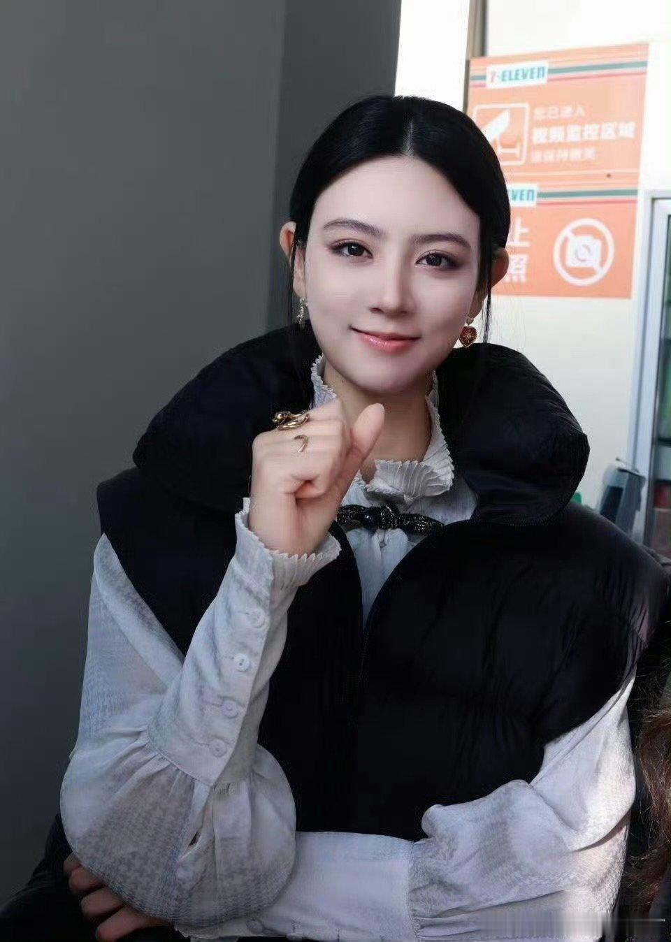 迈利撒回应被指神似迪丽热巴声鸣远扬谁还没get到迈利撒的魅力？神似迪丽热巴的颜值