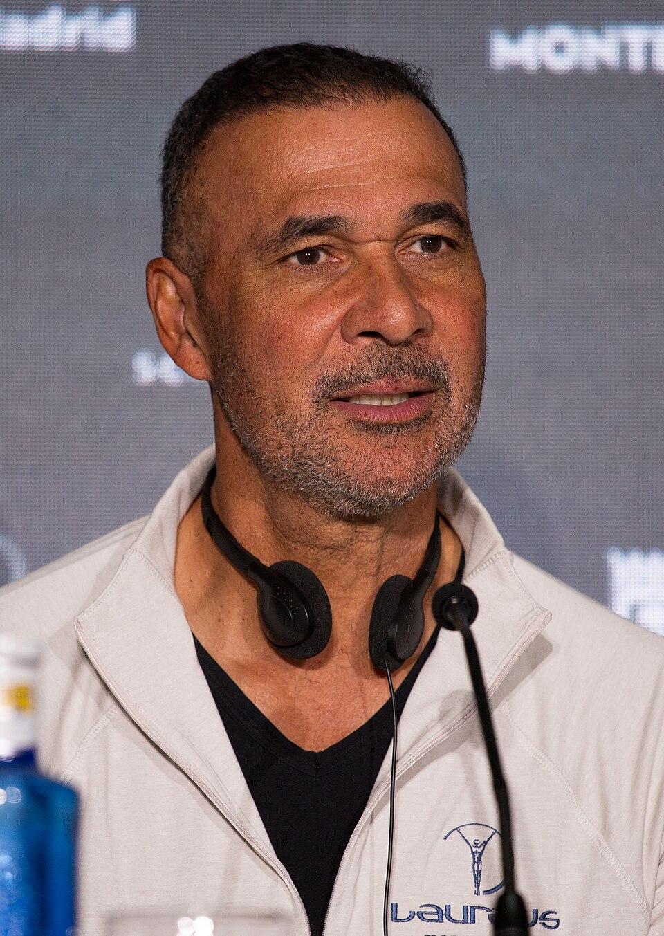 古利特批评了范戴克本赛季的表现：“我之所以多次点名范戴克，是因为他是利物浦的队长