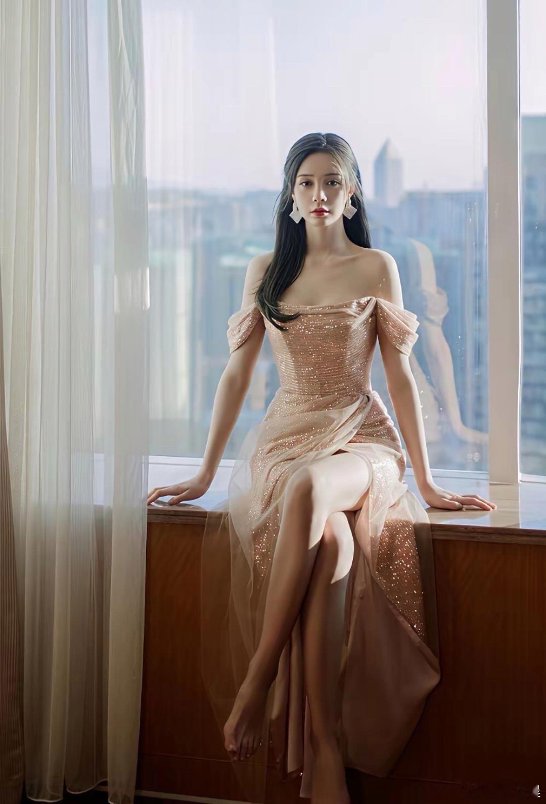 沈梦辰这颜值身段真的绝了，从头到脚精致到脚丫子，每一处都美到恰到好处～ 