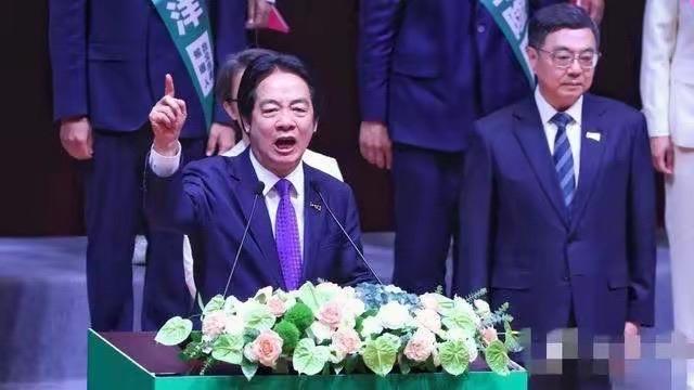 赖清德花钱请9国12名政坛小丑撑场面，明天要向"国际社会"发表"台独"狂言。
