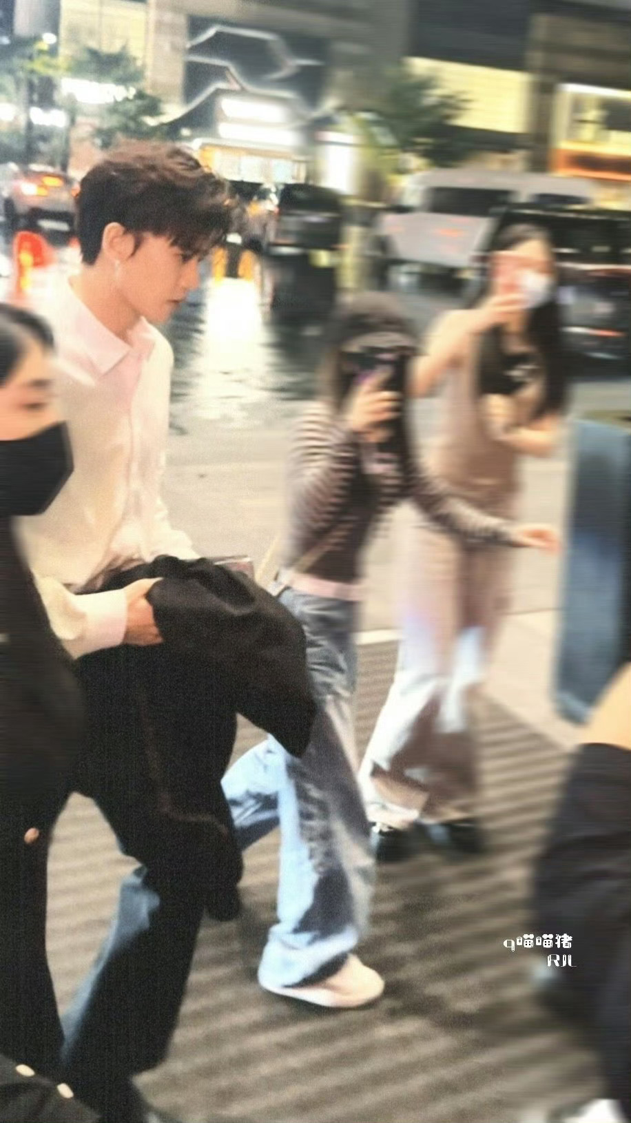 任嘉伦 任嘉伦深渊无间 任嘉伦李成 你是夏日繁华的樟树 在我心里生根发芽