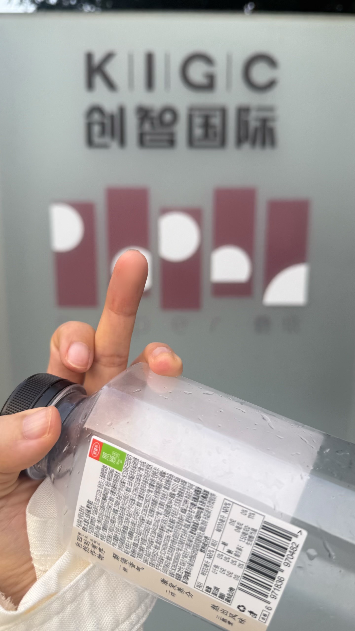 哈哈哈看了会儿甄嬛传皇后你能不能显灵再接一单把恋与深空那个臭烘烘的第六胎打了呜呜