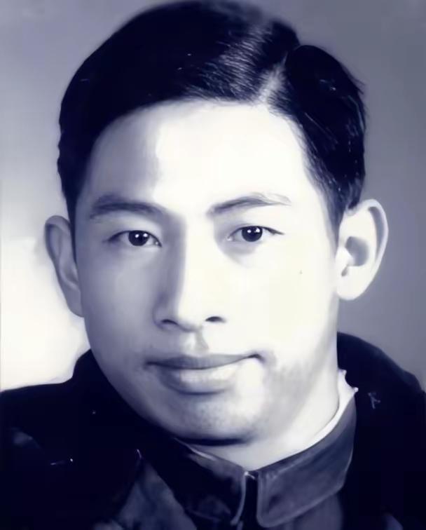 1956年，中南大学学生王明健在毕业前一天，突然被两名没有任何军衔与职务的神秘军