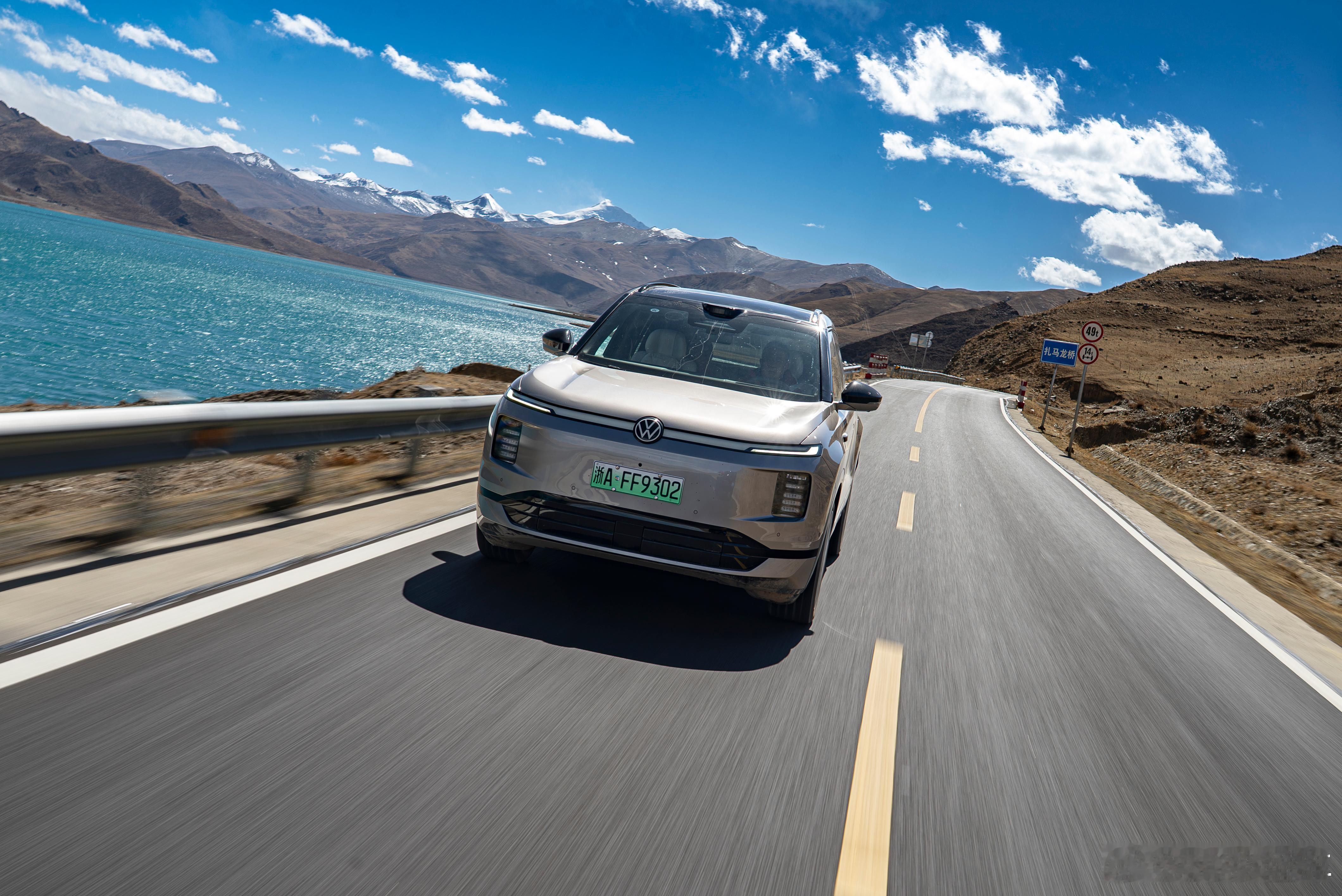 上汽大众ID.ERA 9X西藏极限试驾以硬核实力突破高原底线在车辆全域性能测试中