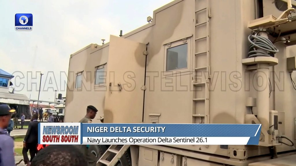 每天认识一件兵器  尼日利亚海军装备的AR500无人直升机及控制站 