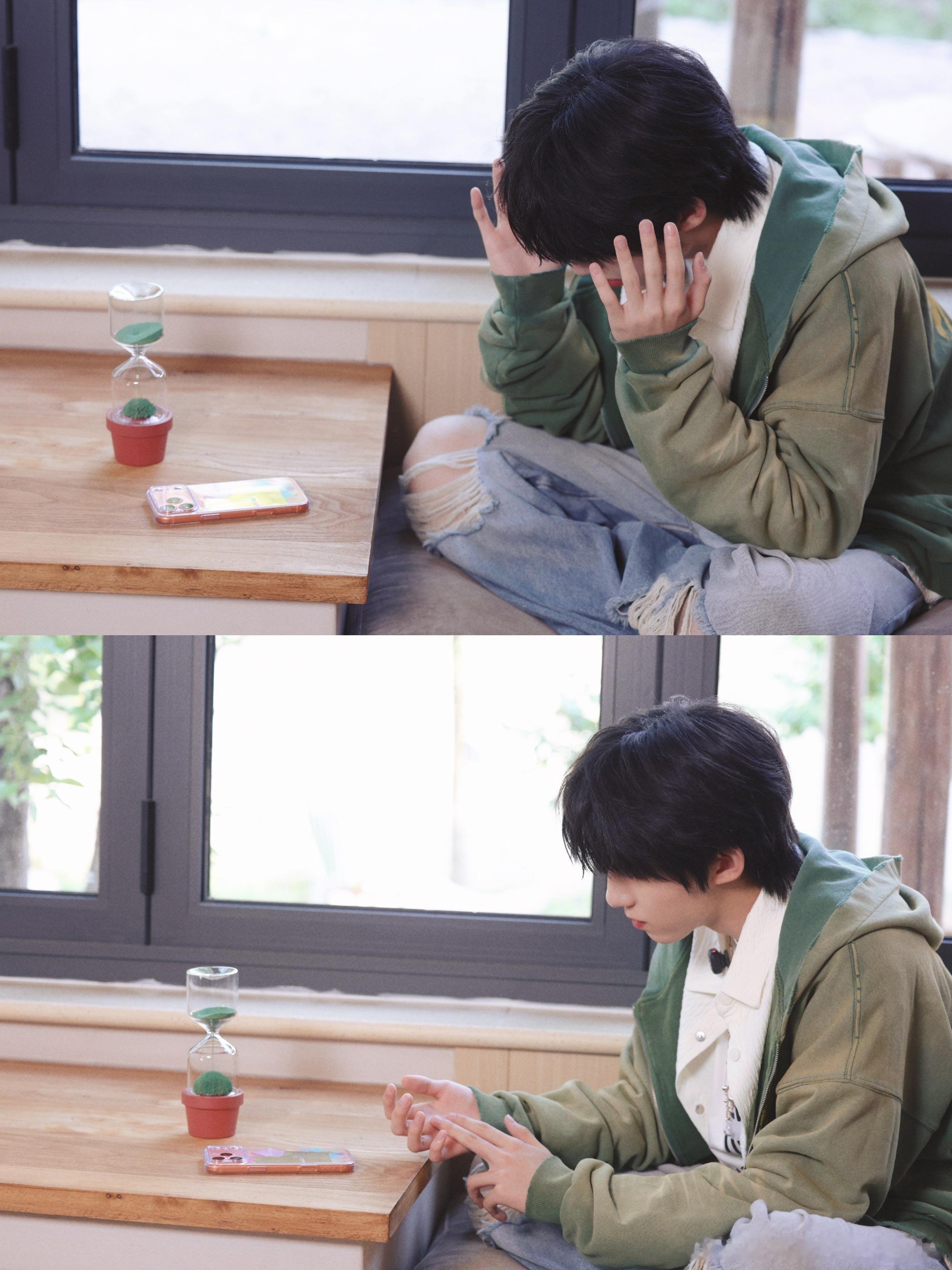 杨博文YBW  🫧杨博文 四代第一且唯一贝斯手🫧杨博文 四代第一主舞等苦尽甘