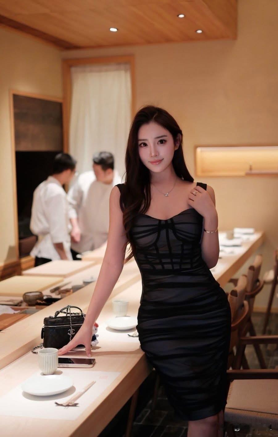 优雅下午茶时光，精致的杯具与美食相伴甜美小仙女的穿搭 坚持做瑜伽对女生的好处有哪