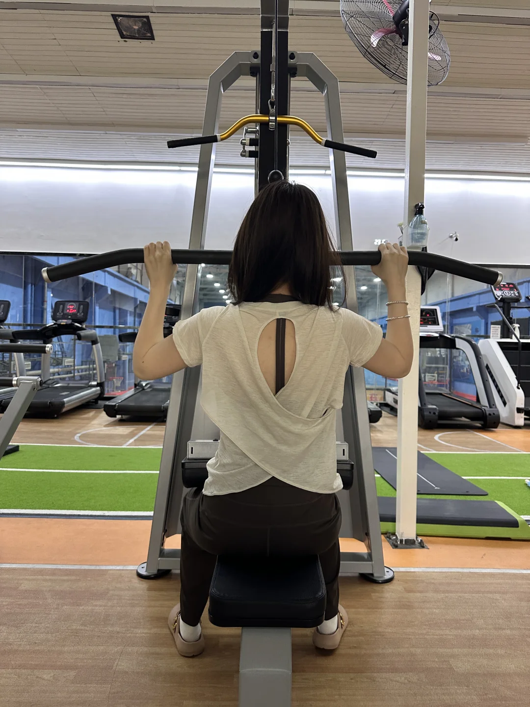 一个人带动全健身房买了7套了。。。。。