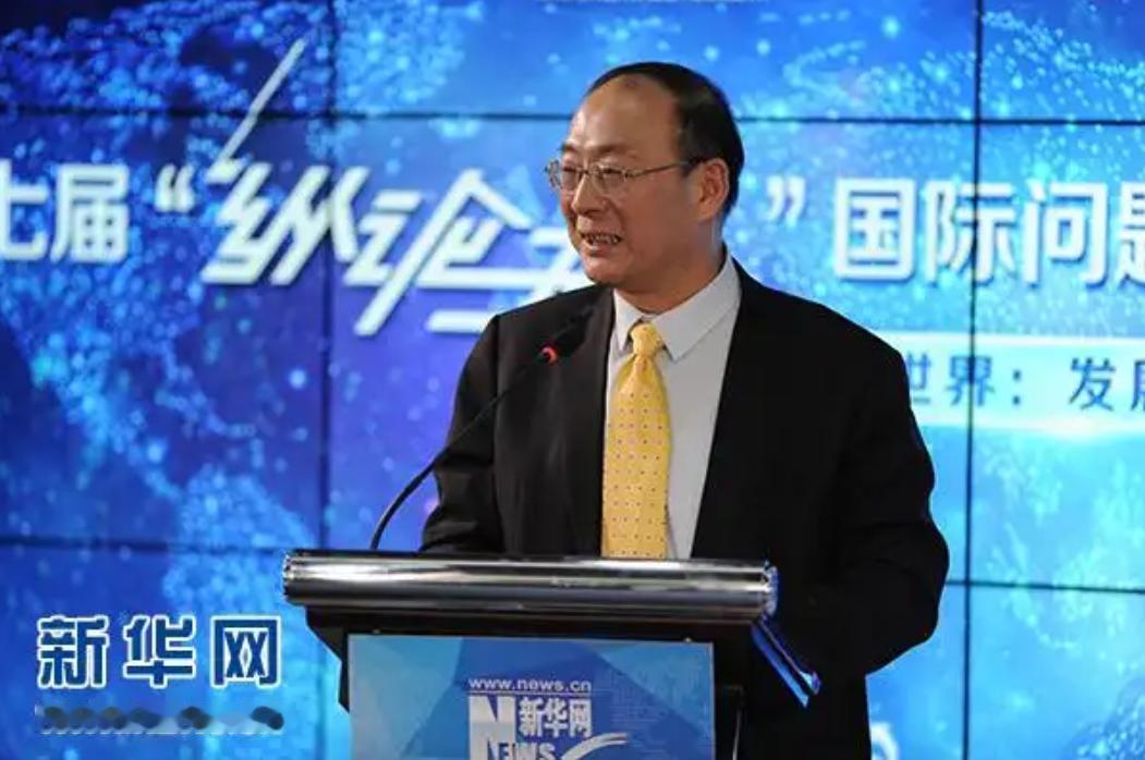 金灿荣教授说：
“10年后世界将只有两个国家！”

麻烦看官老爷们右上角点击一下