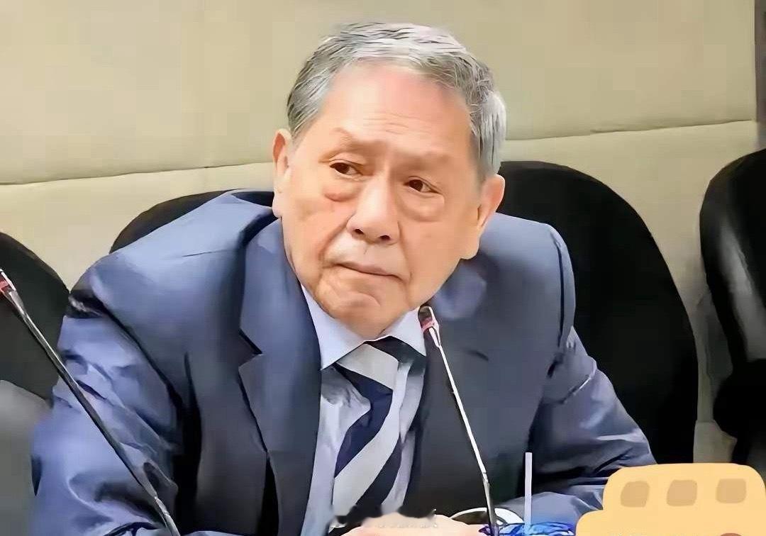 美军灰溜溜跑了！5月1日，台湾退役中将帅化民爆出一个猛料：美菲联合军演，硬是被解
