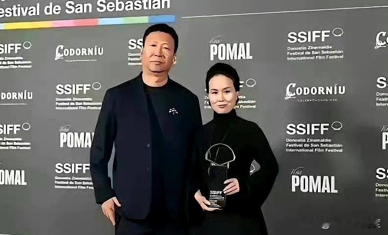 除了“恶之花”，目前好像还没有一位电影圈的同行，对监狱来的妈妈发表过任何意见！