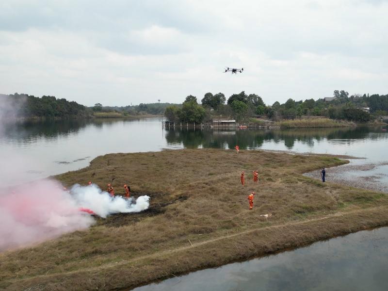 桂林的无人机热成像技术在搜救走失老人方面简直太牛了！
灵川县潮田乡一位高龄老人傍