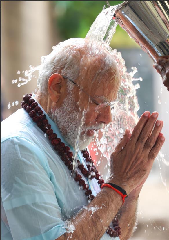 昨晚的莫迪，内心相当憋屈！

4 月 17 日，伊朗外长宣布在黎以停火期开放霍尔