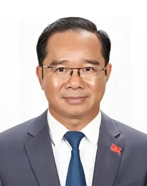 越南国立大学的阮文泰教授：“虽然我个人对中国有意见，但不得不承认，在黄种人当中，