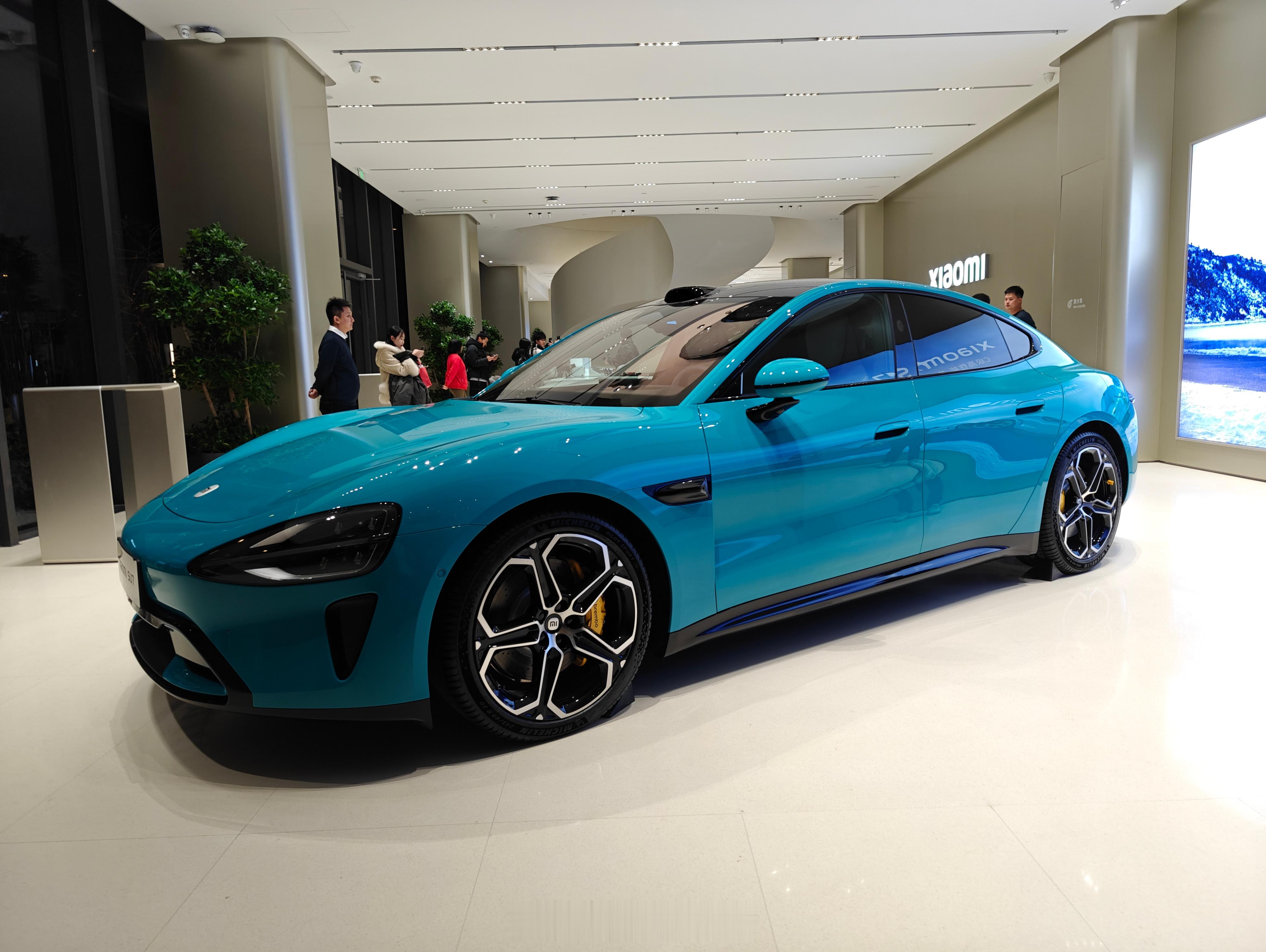 #小米SU7价格# 我感觉应该在 27 到 38 万？感觉还是要遵从一下市场规律