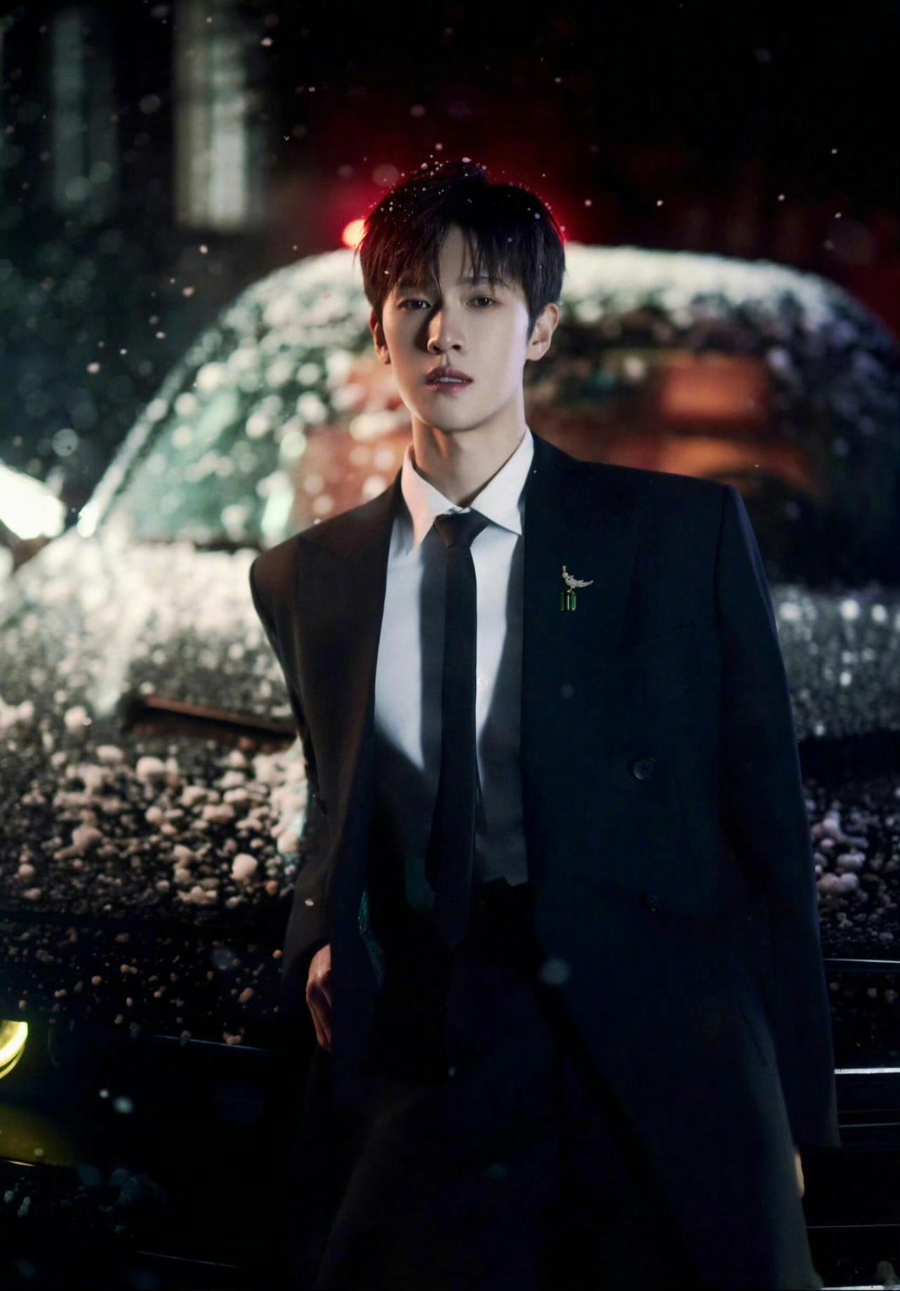 星光大赏妆型大赏，谁是你的心动之选

在星光大赏的璀璨舞台上，女明星们的妆型宛如