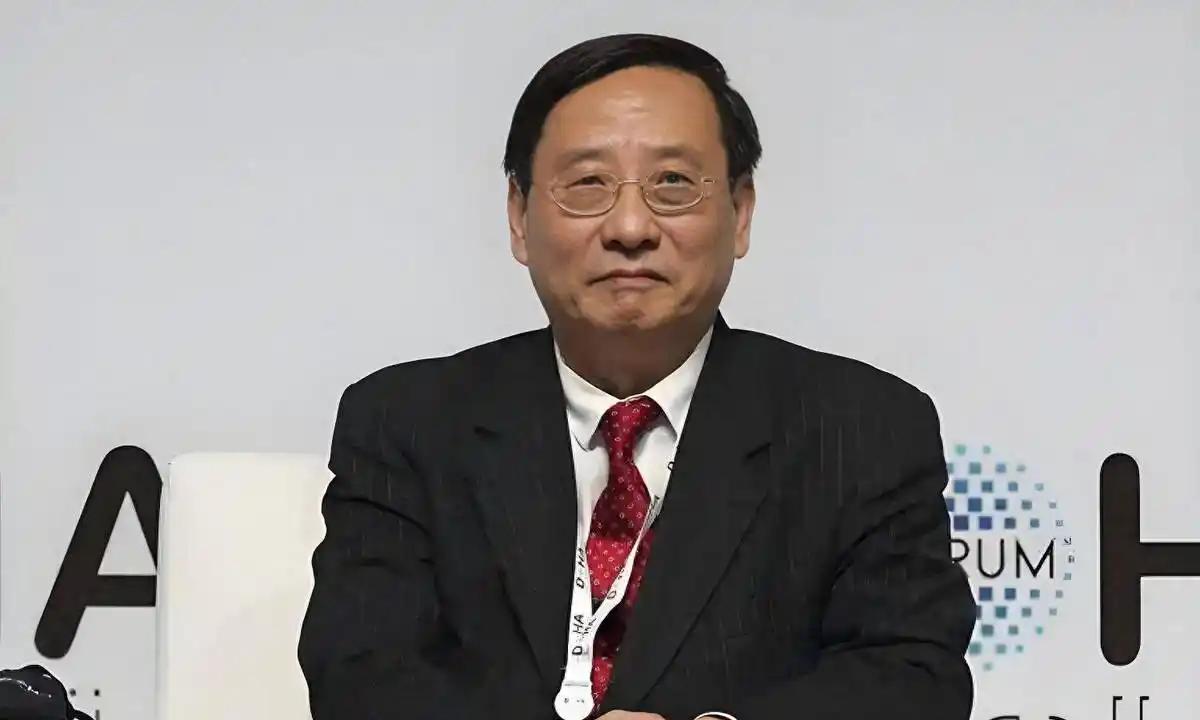 警醒国人！高志凯公开发声警示，比起步步紧逼的日本右翼势力，国内悄然滋生的对日绥靖