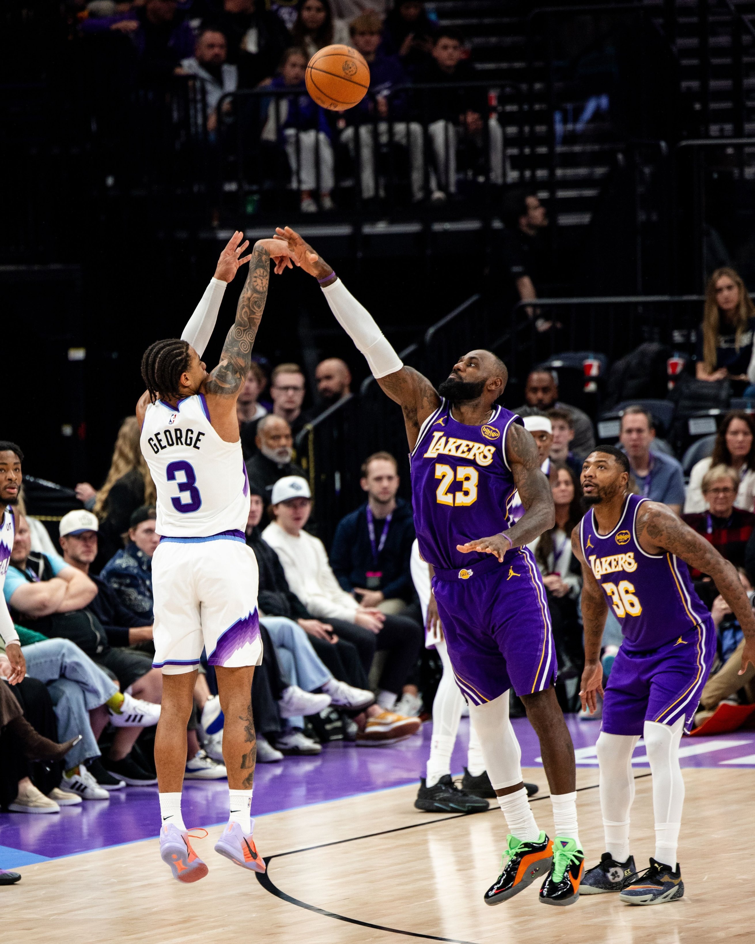 本想说爵士也不弱，再一看没有马尔卡宁？绷不住了nba