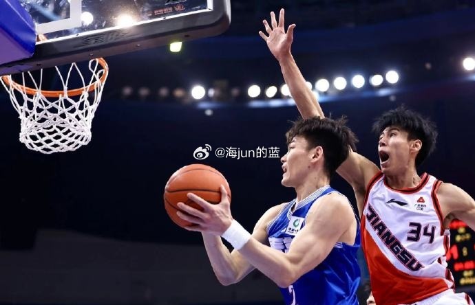 今天青岛主场迎战倒数第二的江苏队，全场比赛国信并没有给对手任何机会，进入比赛状态