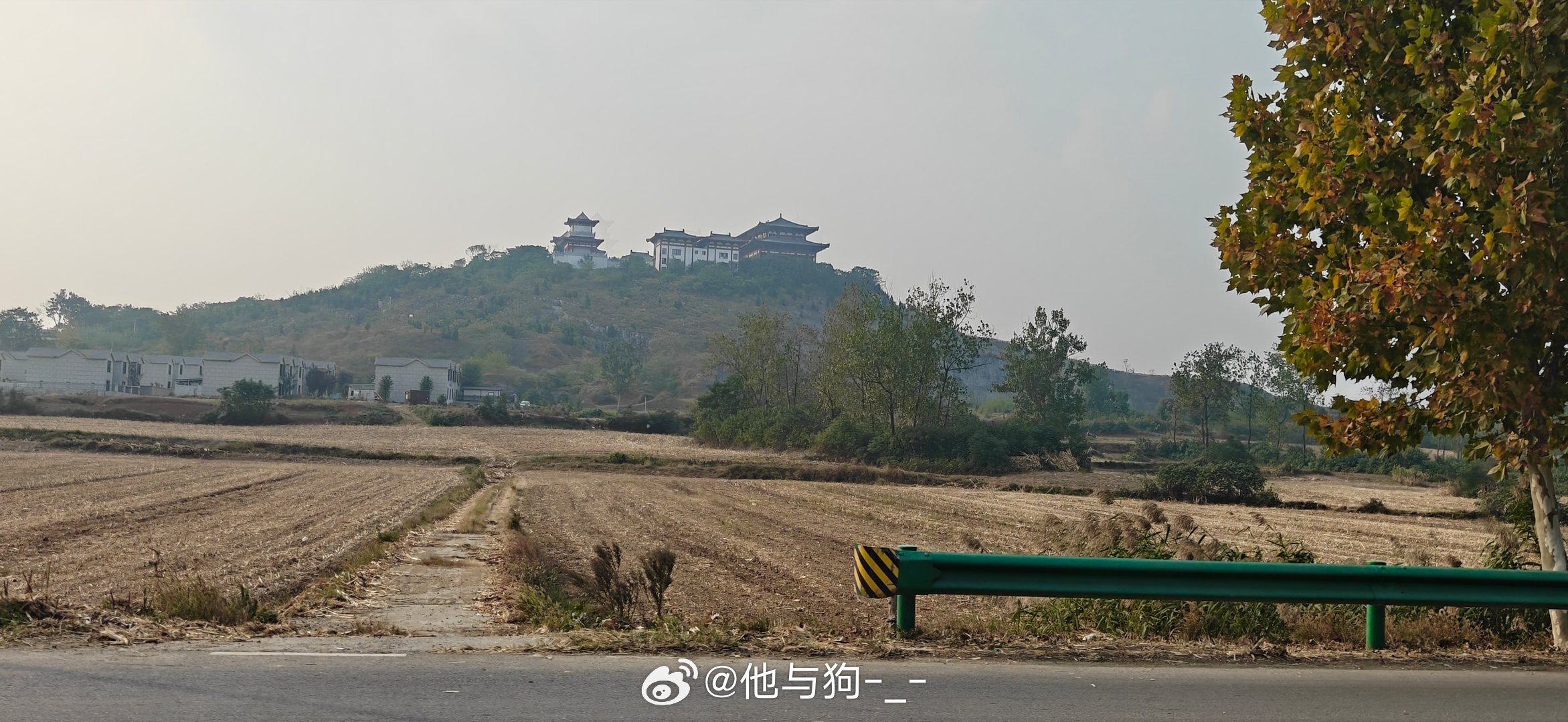 总有一天你会明白，能治愈你的，从来都不是时间，而是你心里的那份释怀和格局。 ​​